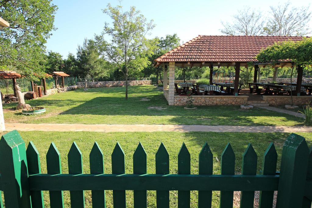 Agrotourism Galic Krka Hotel Drinovci Exterior foto